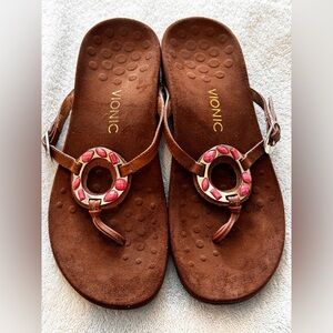 Women’s size 10 sandals Vionic brand
